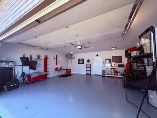 58 Village Crescent, Red Deer, AB - Indoor