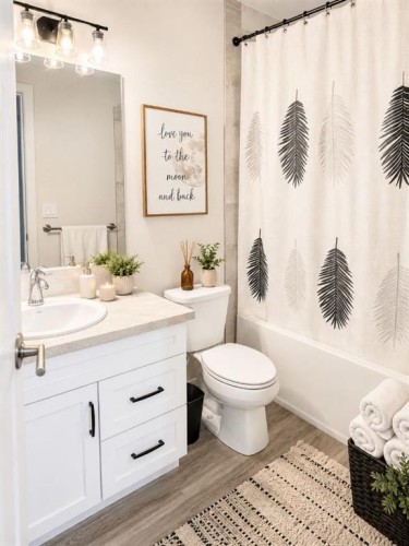 58 Village Crescent, Red Deer, AB - Indoor Photo Showing Bathroom