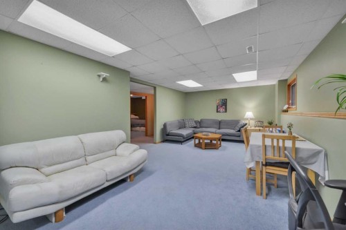 14 Eakins Crescent, Red Deer, AB - Indoor Photo Showing Other Room
