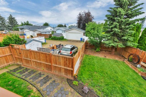 14 Eakins Crescent, Red Deer, AB - Outdoor
