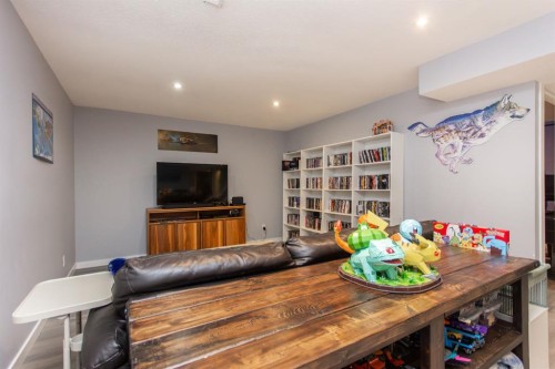 6308 61 Avenue, Red Deer, AB - Indoor