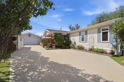 113 Lindgren Street Ferintosh, AB T0B 1M0