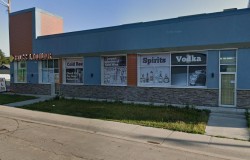15508 93a Avenue NW Edmonton, AB T5R 1X1
