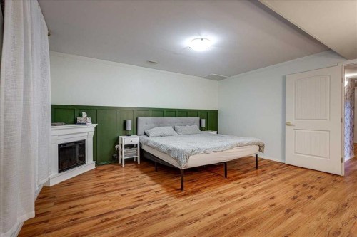 4709 55 Avenue, Rimbey, AB - Indoor Photo Showing Bedroom