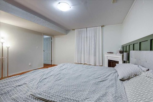 4709 55 Avenue, Rimbey, AB - Indoor Photo Showing Bedroom