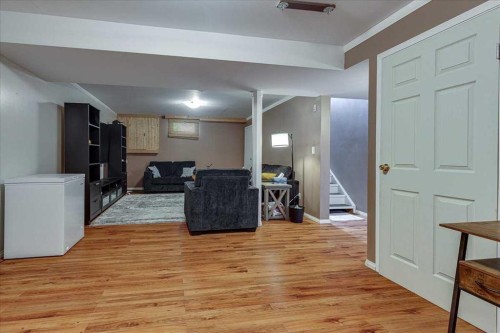 4709 55 Avenue, Rimbey, AB - Indoor Photo Showing Other Room