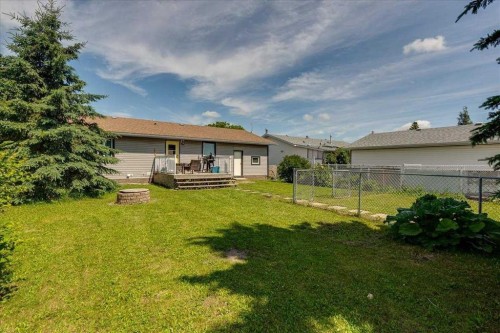 4709 55 Avenue, Rimbey, AB - Outdoor With Deck Patio Veranda
