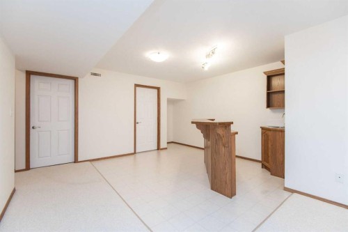 19 Logan Close, Red Deer, AB - Indoor Photo Showing Other Room