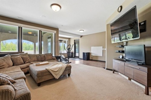 74 Oaklands Crescent, Red Deer, AB - Indoor Photo Showing Living Room