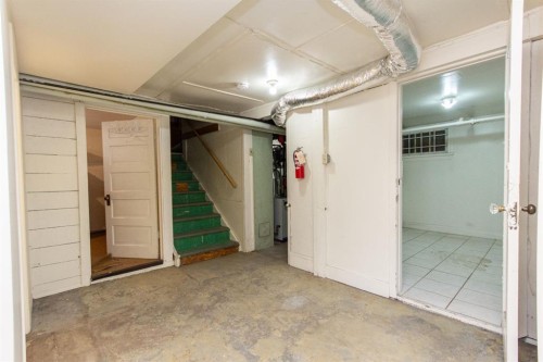 4917 46 Street, Red Deer, AB - Indoor