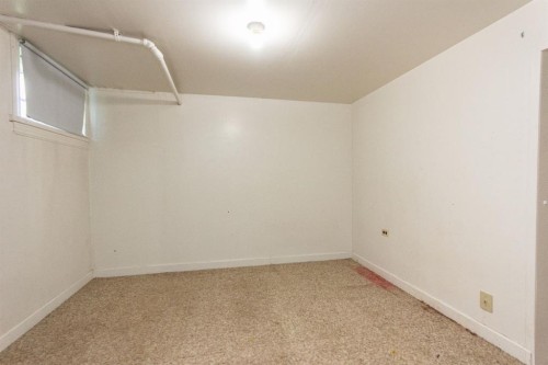 4917 46 Street, Red Deer, AB - Indoor Photo Showing Other Room