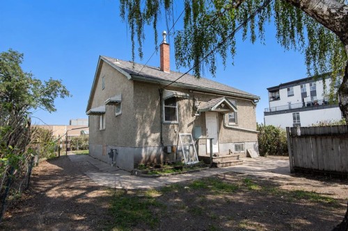 4917 46 Street, Red Deer, AB - Outdoor