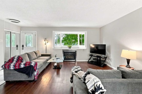12 Anders Street, Red Deer, AB 