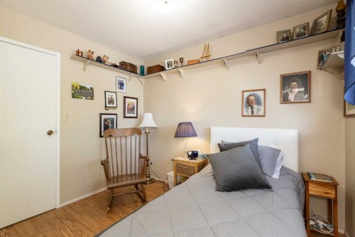4003 53 Avenue, Innisfail, AB - Indoor Photo Showing Bedroom