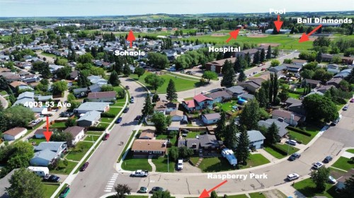 4003 53 Avenue, Innisfail, AB - Outdoor With View