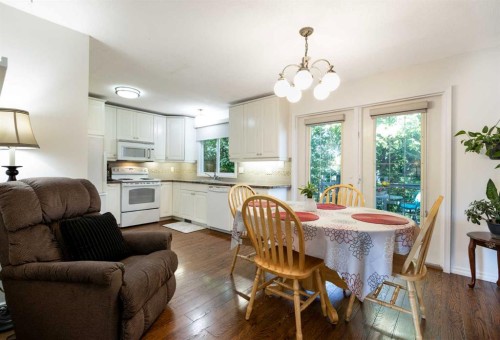 4003 53 Avenue, Innisfail, AB - Indoor Photo Showing Dining Room
