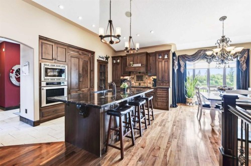 6297 Cronquist Drive, Red Deer, AB - Indoor Photo Showing Kitchen With Upgraded Kitchen