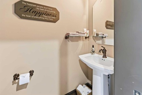 6297 Cronquist Drive, Red Deer, AB - Indoor Photo Showing Bathroom