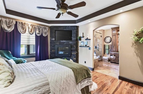 6297 Cronquist Drive, Red Deer, AB - Indoor Photo Showing Bedroom