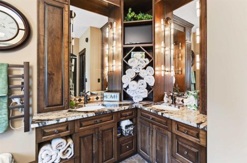 6297 Cronquist Drive, Red Deer, AB - Indoor Photo Showing Bathroom