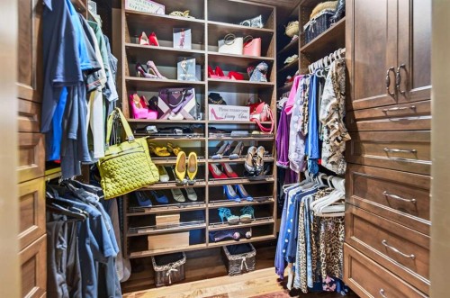 6297 Cronquist Drive, Red Deer, AB - Indoor With Storage