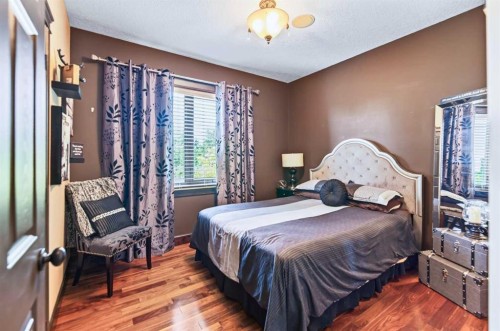 6297 Cronquist Drive, Red Deer, AB - Indoor Photo Showing Bedroom