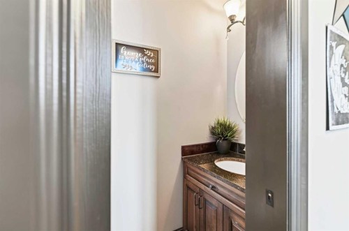 6297 Cronquist Drive, Red Deer, AB - Indoor Photo Showing Bathroom