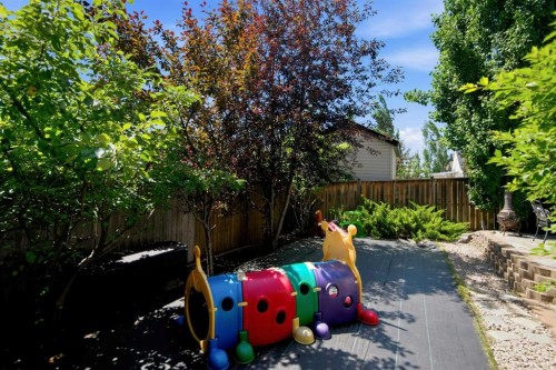 39 Landry Bend, Red Deer, AB - Outdoor