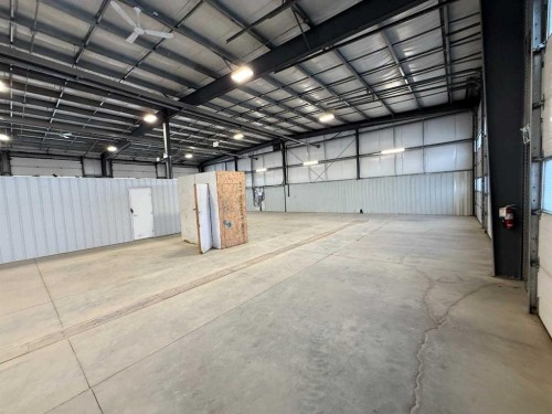 2 Van Der Horn Way, Rural Red Deer County, AB 