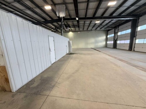 2 Van Der Horn Way, Rural Red Deer County, AB 