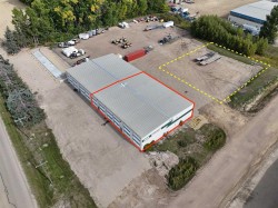 2 Van Der Horn Way  Rural Red Deer County, AB T4S 2M4