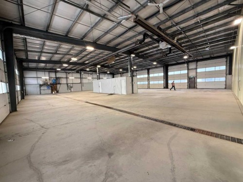 2 Van Der Horn Way, Rural Red Deer County, AB 