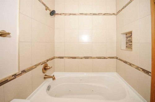 55 Edgewood Drive, Camrose, AB 