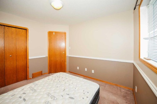 55 Edgewood Drive, Camrose, AB 