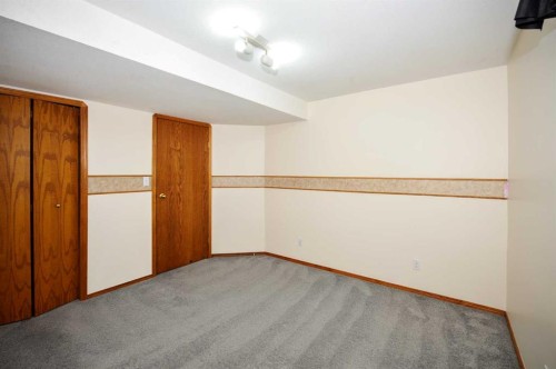 55 Edgewood Drive, Camrose, AB 