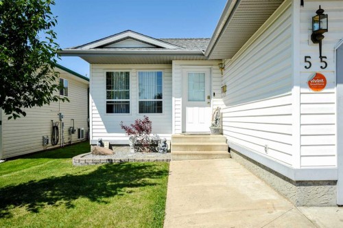 55 Edgewood Drive, Camrose, AB 