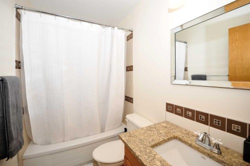 55 Edgewood Drive, Camrose, AB 