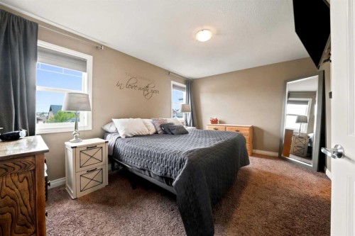 133 Portway Close, Blackfalds, AB - Indoor Photo Showing Bedroom