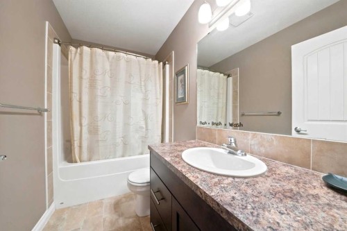 133 Portway Close, Blackfalds, AB - Indoor Photo Showing Bathroom