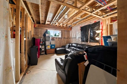 133 Portway Close, Blackfalds, AB - Indoor Photo Showing Other Room