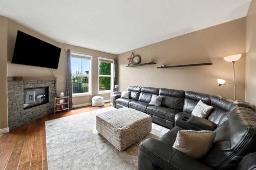 133 Portway Close, Blackfalds, AB - Indoor Photo Showing Living Room With Fireplace