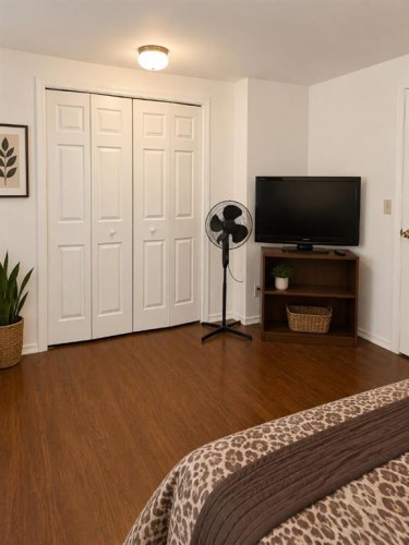 5220 44 Street, Consort, AB - Indoor