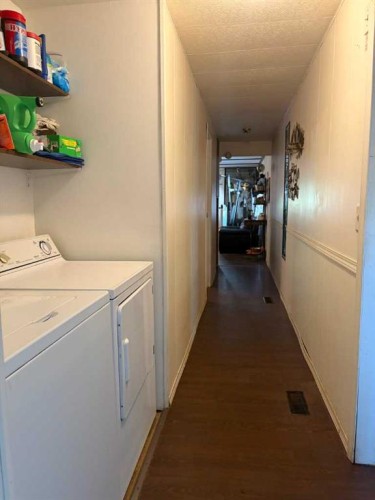 5220 44 Street, Consort, AB - Indoor Photo Showing Laundry Room