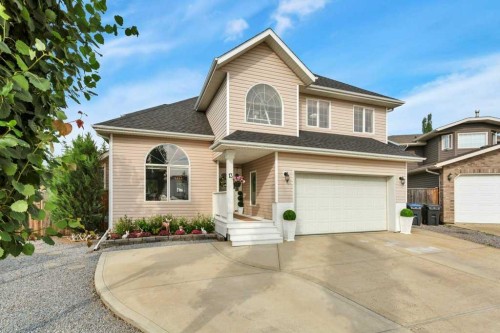 13 Fern Crescent  Sylvan Lake, AB T4S 1Y4