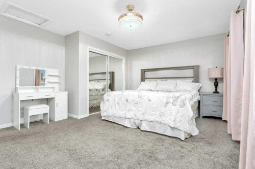 13 Fern Crescent, Sylvan Lake, AB - Indoor Photo Showing Bedroom