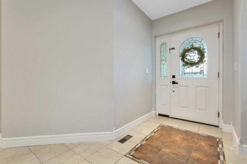 13 Fern Crescent, Sylvan Lake, AB - Indoor Photo Showing Other Room