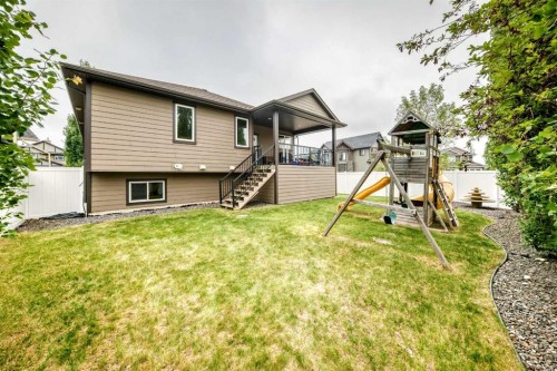 4 Welsh Close, Red Deer, AB - Outdoor