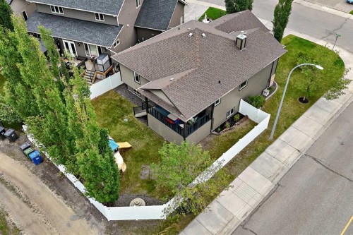 4 Welsh Close, Red Deer, AB - Outdoor