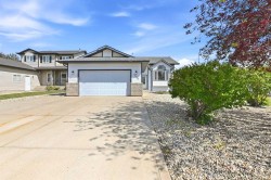 5618 Panorama Drive Blackfalds, AB T4M 0E8