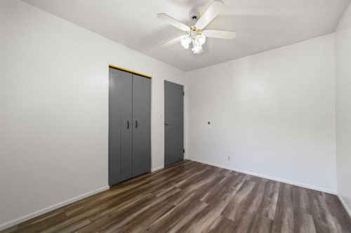 4814 49 Avenue, Forestburg, AB - Indoor Photo Showing Other Room